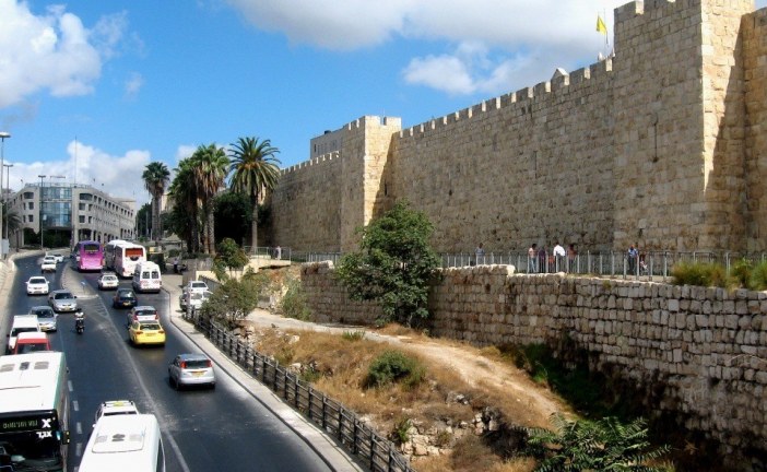 Partir à la découverte de la ville de Jérusalem en bus