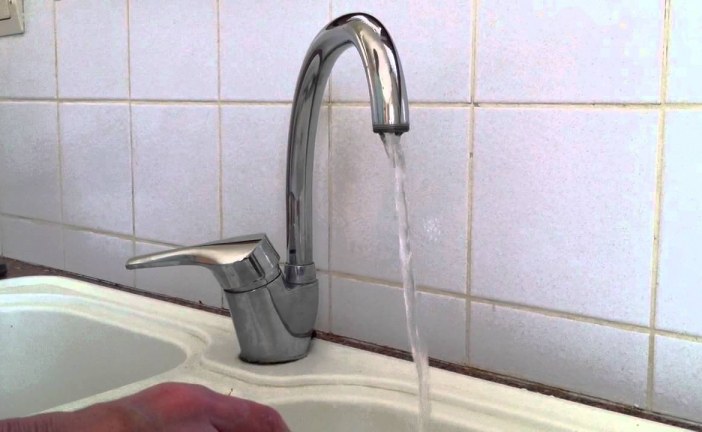 Comment changer le joint d’un robinet col de cygne ?