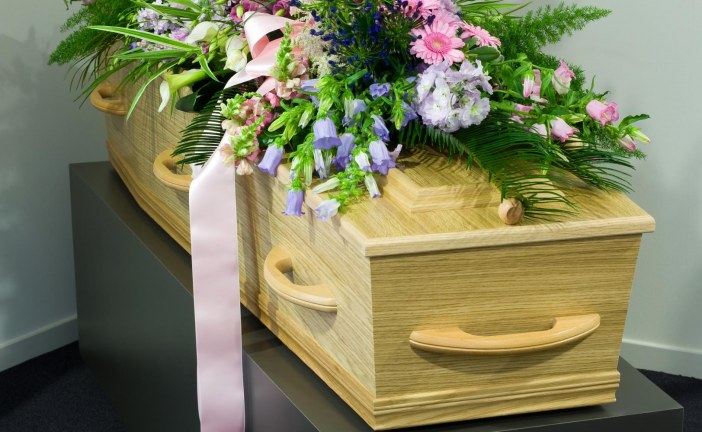 Simplifier l’organisation d’obsèques avec l’aide des pompes funèbres